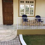 Casa De Jardin